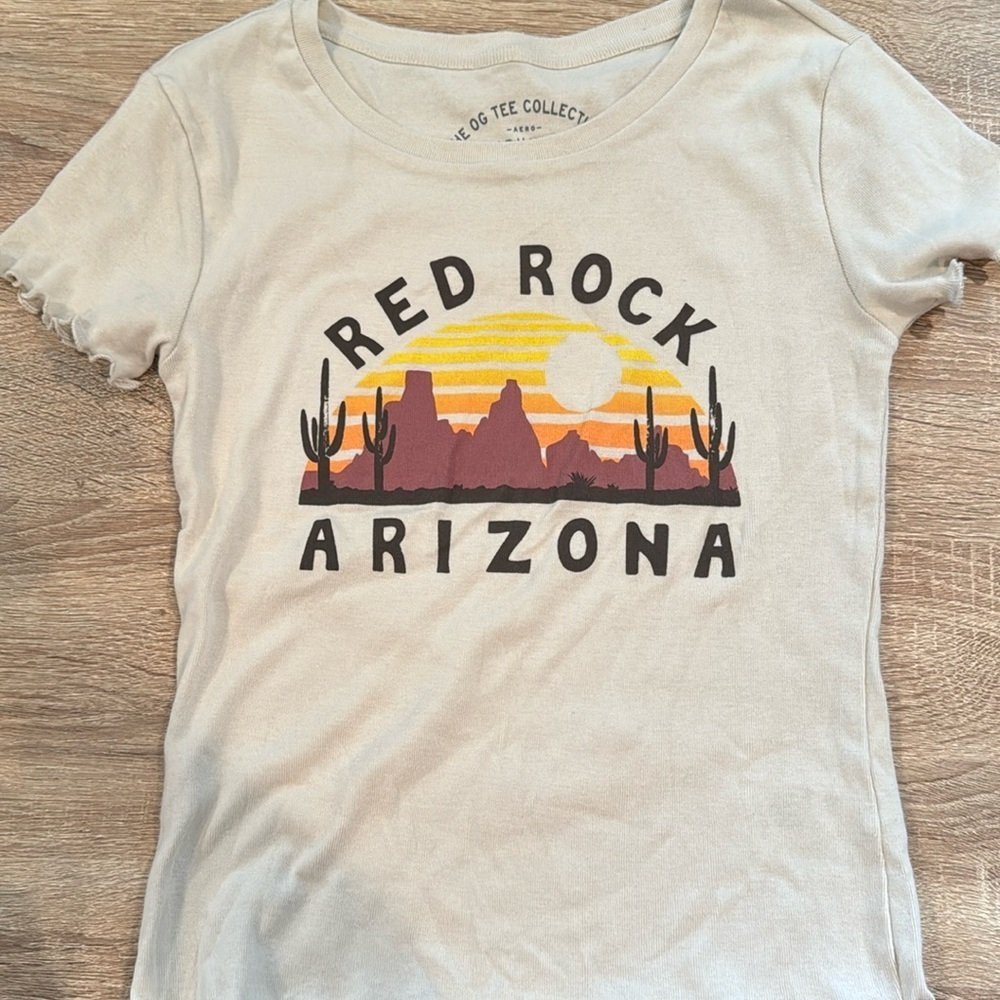 NWOT Retro Shirt